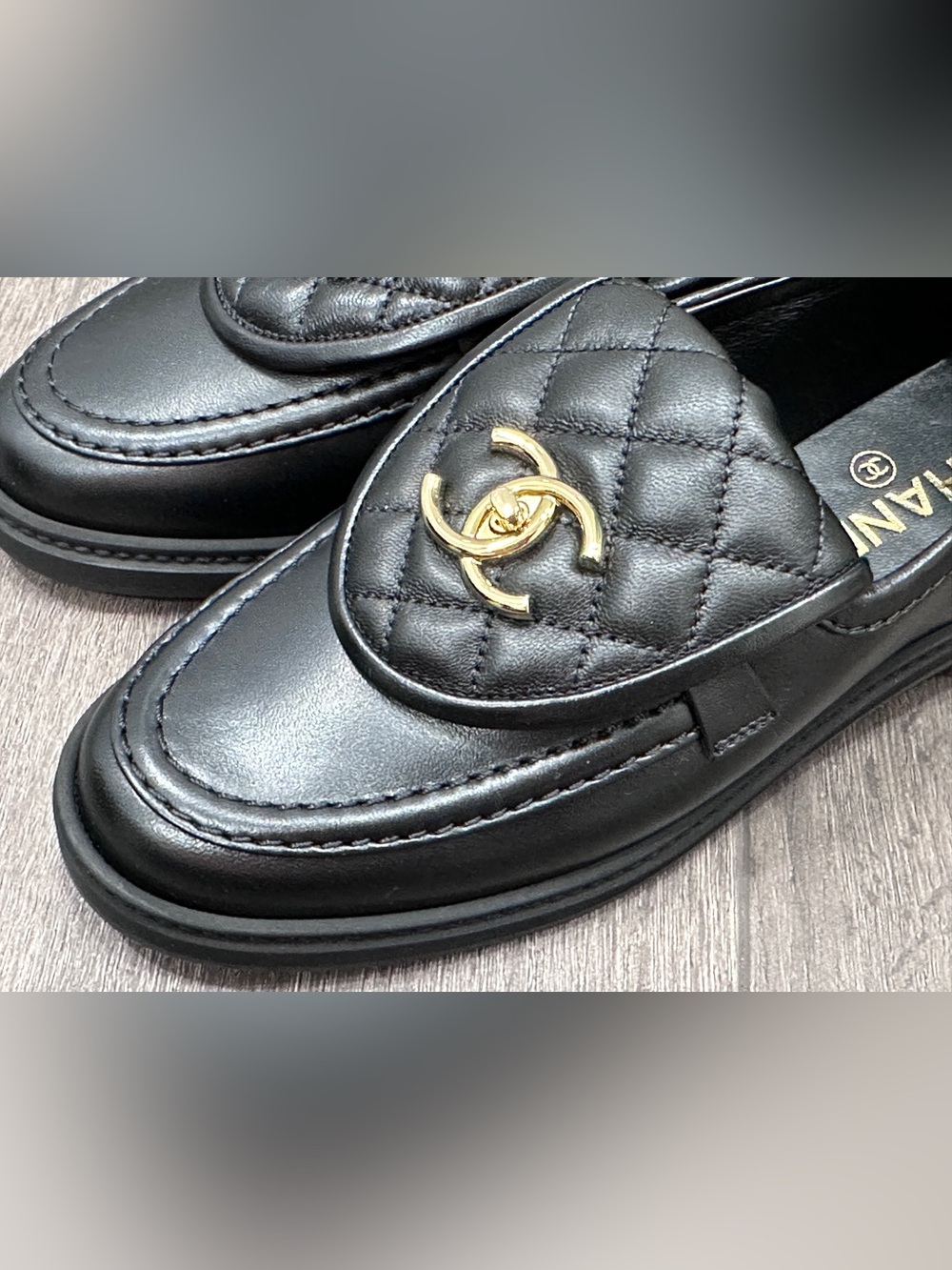 $1.8K 2026 CHANEL BLACK LEATHER LOAFERS MOCCASINS With GOLD CC TURNLOCK LOGO 38C - Picture 5 of 16